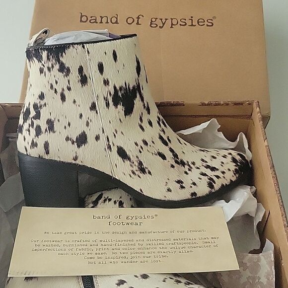 Band of Gypsies Shoes - $278 NEW BAND OF GYPSIES THE FREE RODEO OFF WHITE BLACK BOOTS BOOTIES 9 9.5 NWT